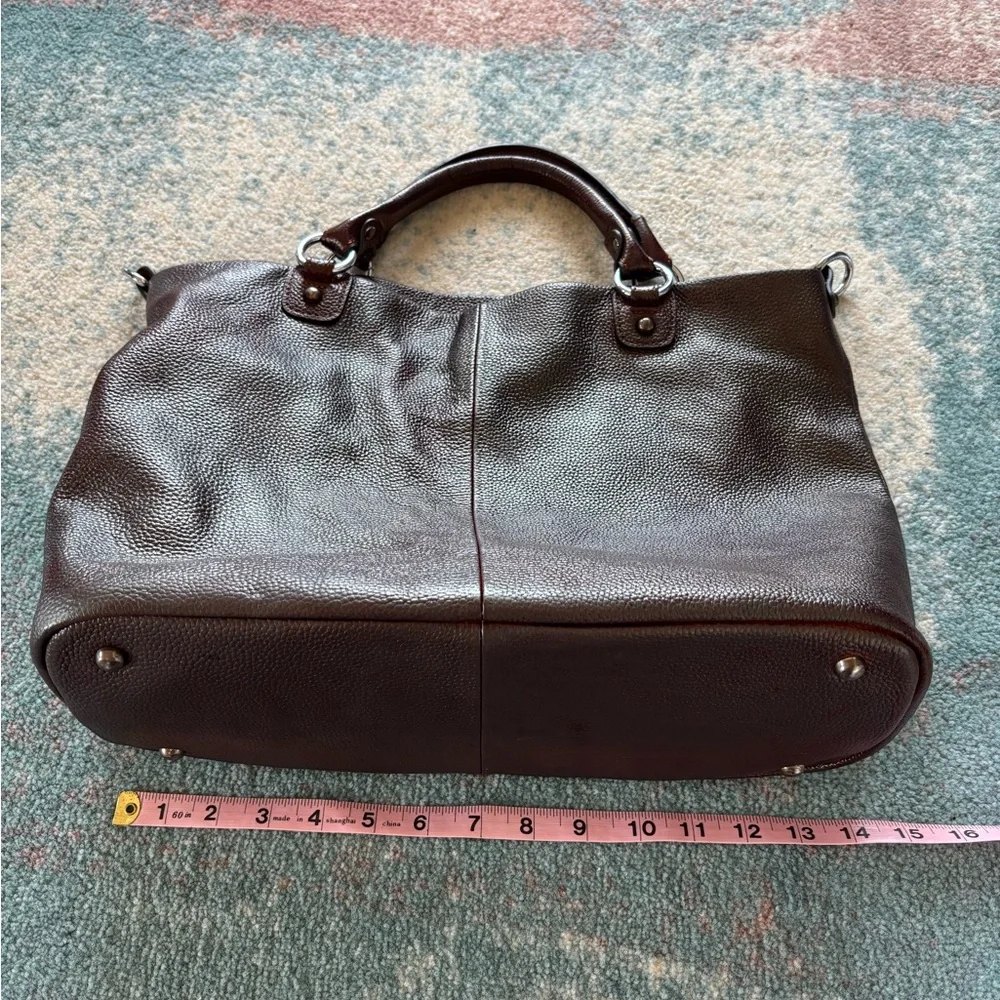 Kattee Brand Elegant two-toned Brown Leather Top Handle Adjustable Strap Bag - Picture 7 of 10